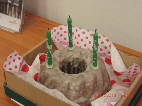 CIMG1078_mehr ein Guglhupf als eine Torte.jpg